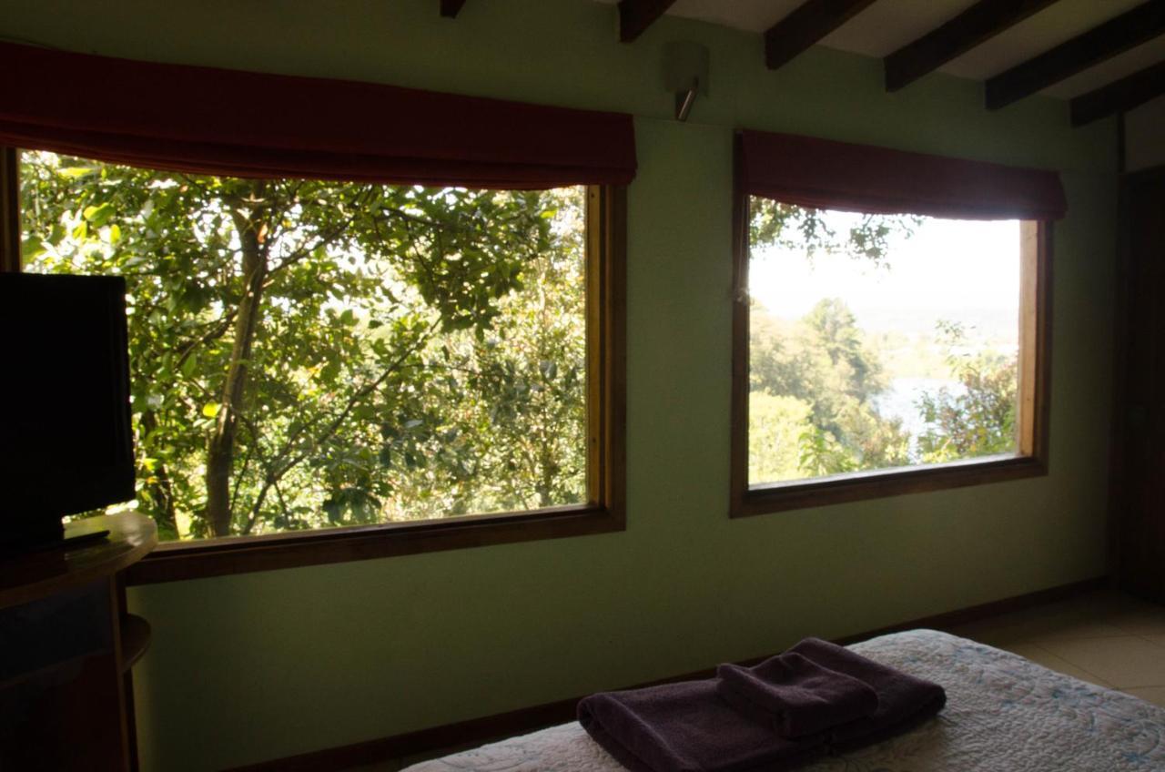 Cabanas Portal Del Rio Villarrica Exteriör bild
